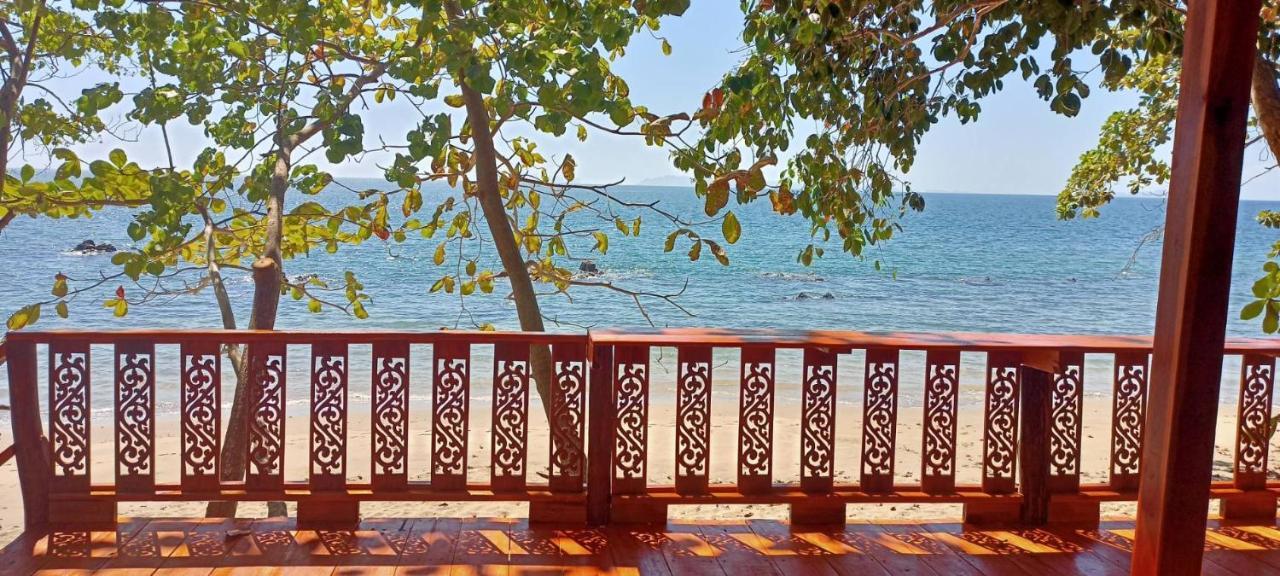 Kohjum Seafront Resort Koh Jum Ngoại thất bức ảnh