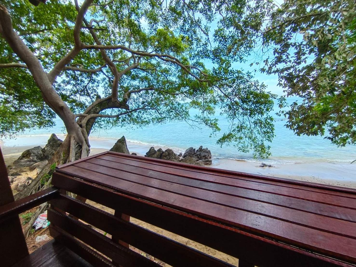 Kohjum Seafront Resort Koh Jum Ngoại thất bức ảnh