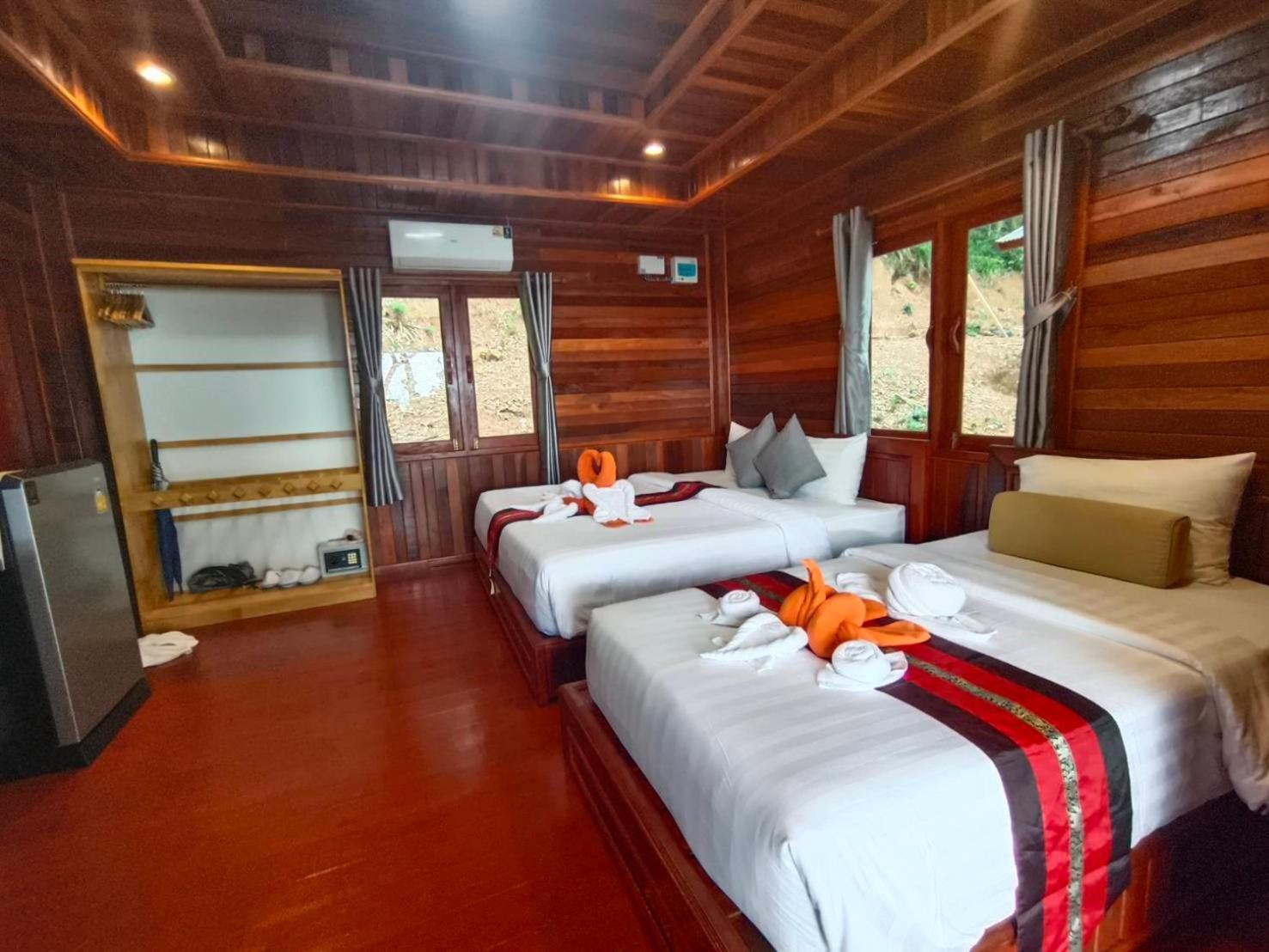 Kohjum Seafront Resort Koh Jum Ngoại thất bức ảnh